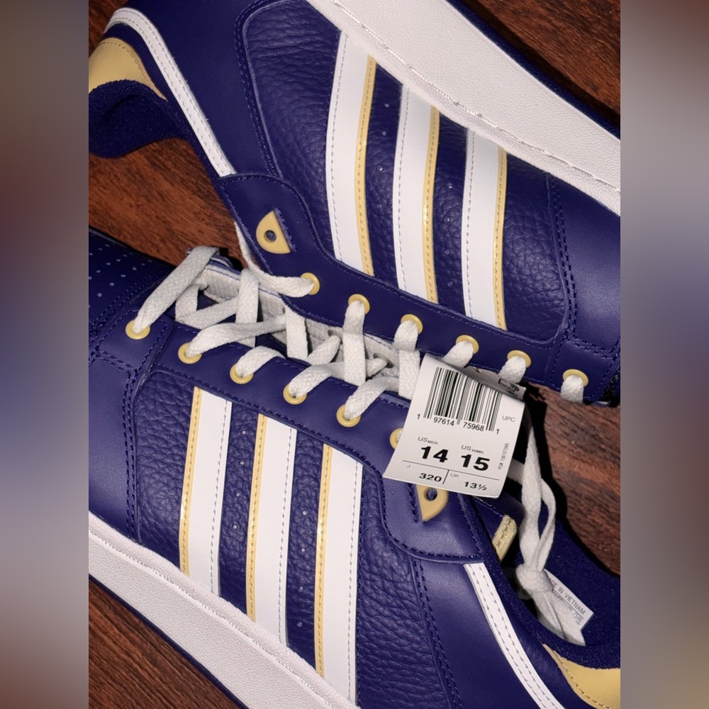 Adidas size 14 - Picture 2 of 13